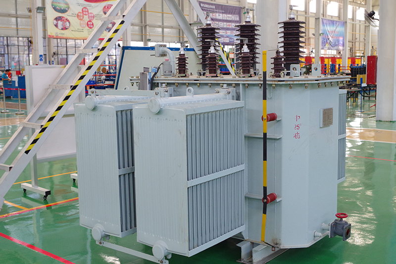 oil-immersed transformer voltage